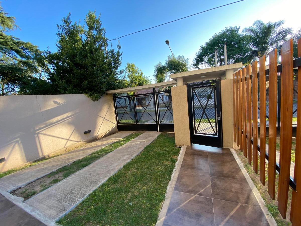 Mendoza Apartments Ezeiza Airport Luis Guillon 외부 사진